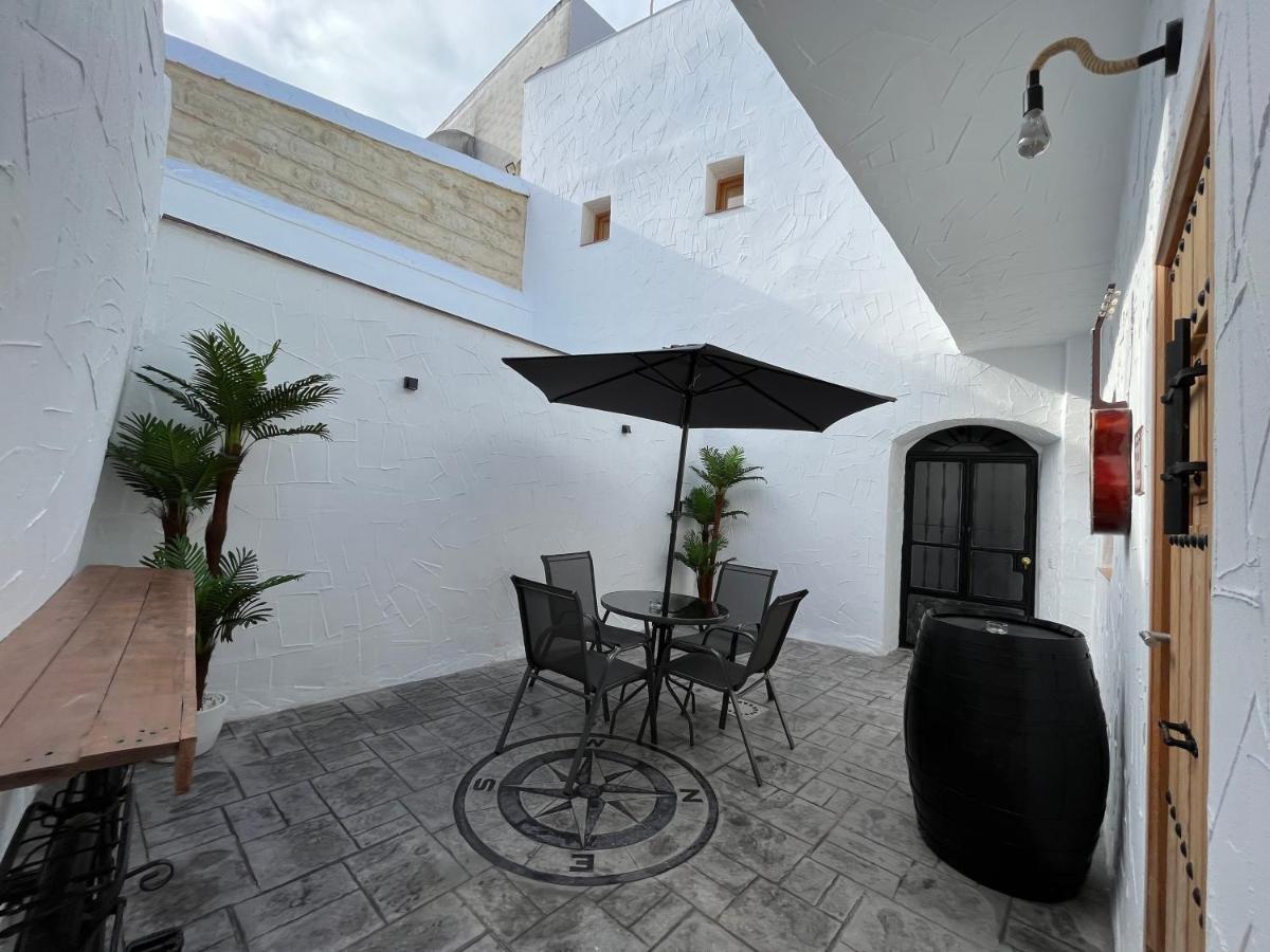 Apartamento La Lola - Patio Privado Херес де ла Фронтера Екстериор снимка