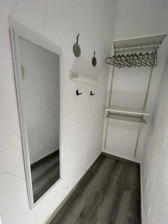 Apartamento La Lola - Patio Privado Херес де ла Фронтера Екстериор снимка