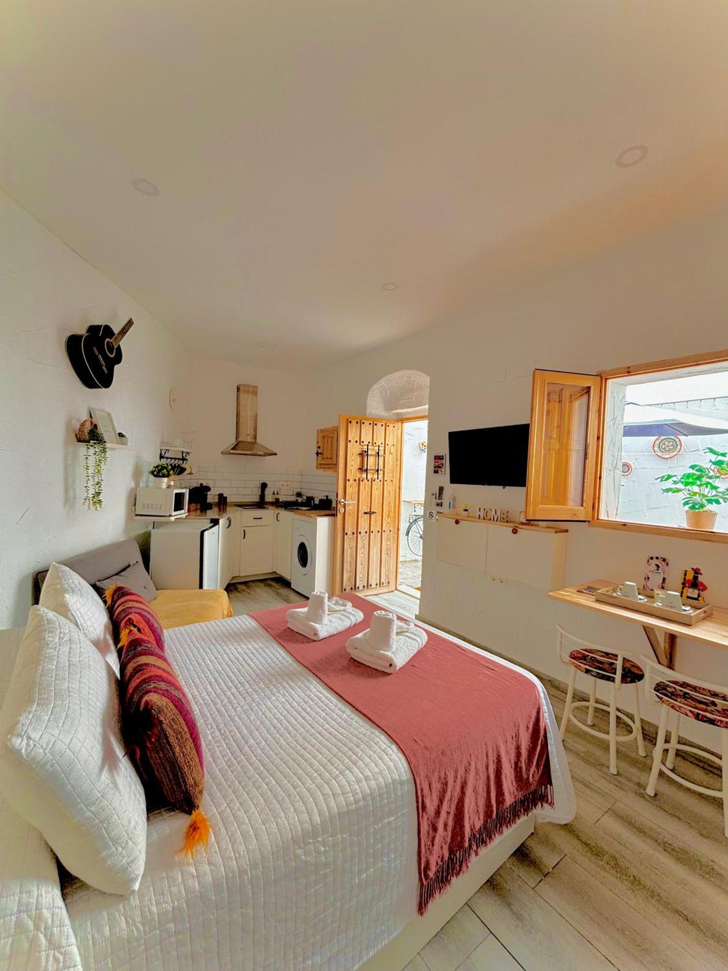 Apartamento La Lola - Patio Privado Херес де ла Фронтера Екстериор снимка