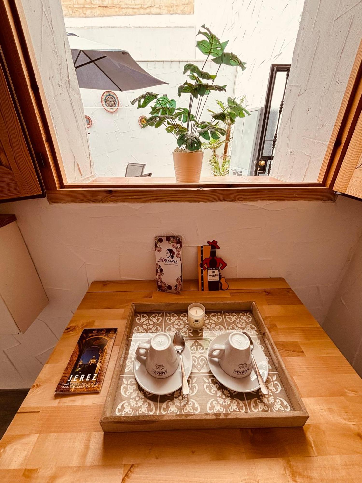 Apartamento La Lola - Patio Privado Херес де ла Фронтера Екстериор снимка